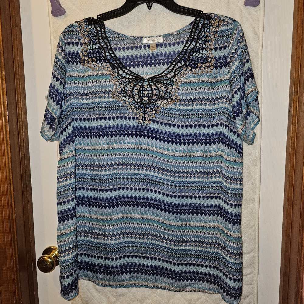 Dressbarn 18/20 Blue and Green Patterned Short Sleeve V Neck Pullover Top